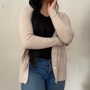 Cream long-sleeved cardigan